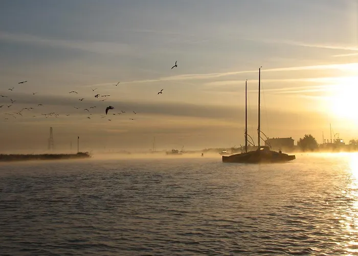 克洛泽拉酒店 Champagné-les-Marais